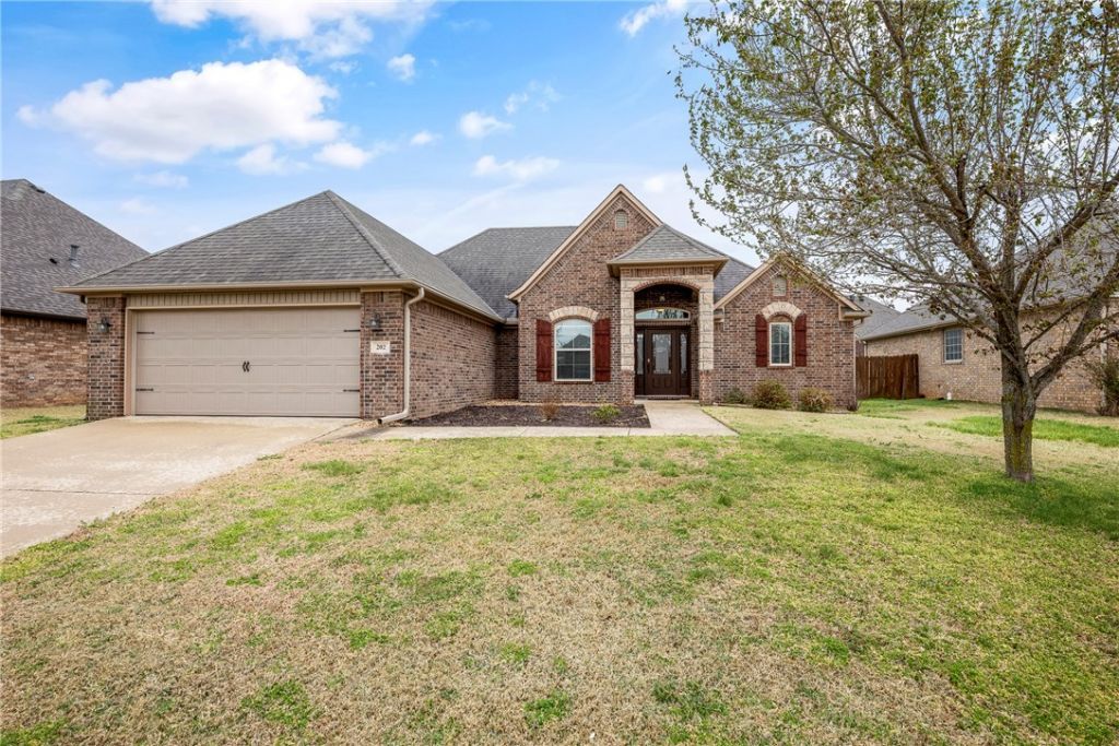 202 W Hayden Boulevard, Rogers, AR 72756 Main Photo