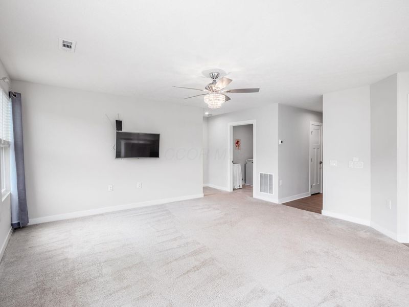 2393 McClouds Square , Marysville, OH 43040 Photo 10