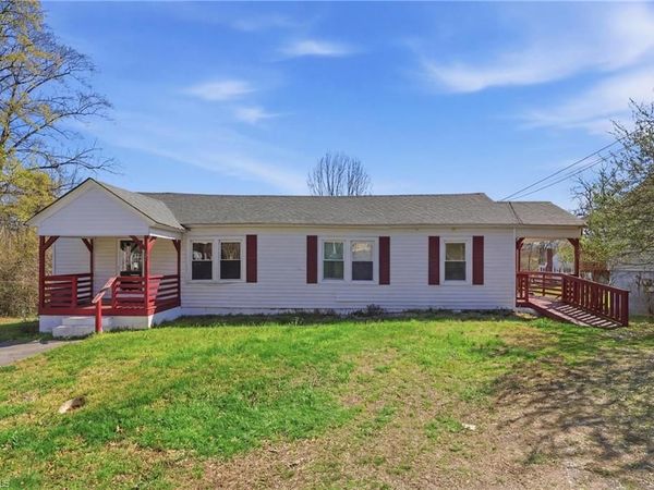 101 Bitting Avenue , Mount Airy, NC 27030