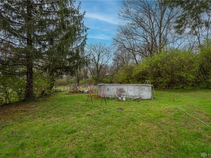 106 Burton Road, Middletown, OH 45044 Photo 6