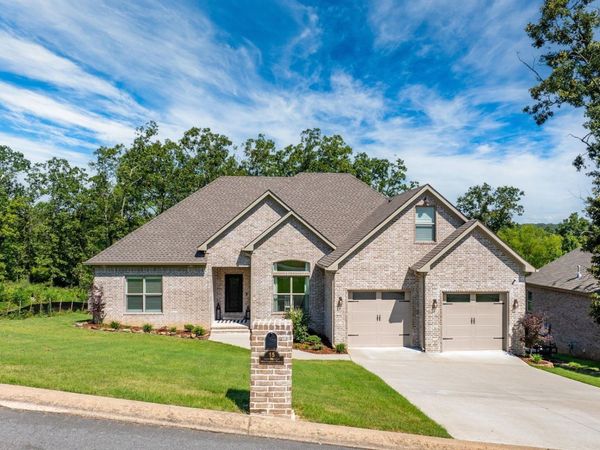 15 Wellington Place, Cabot, AR 72023