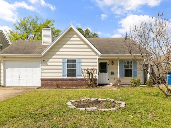 405 Oak Creek Road, West Memphis, AR 72301