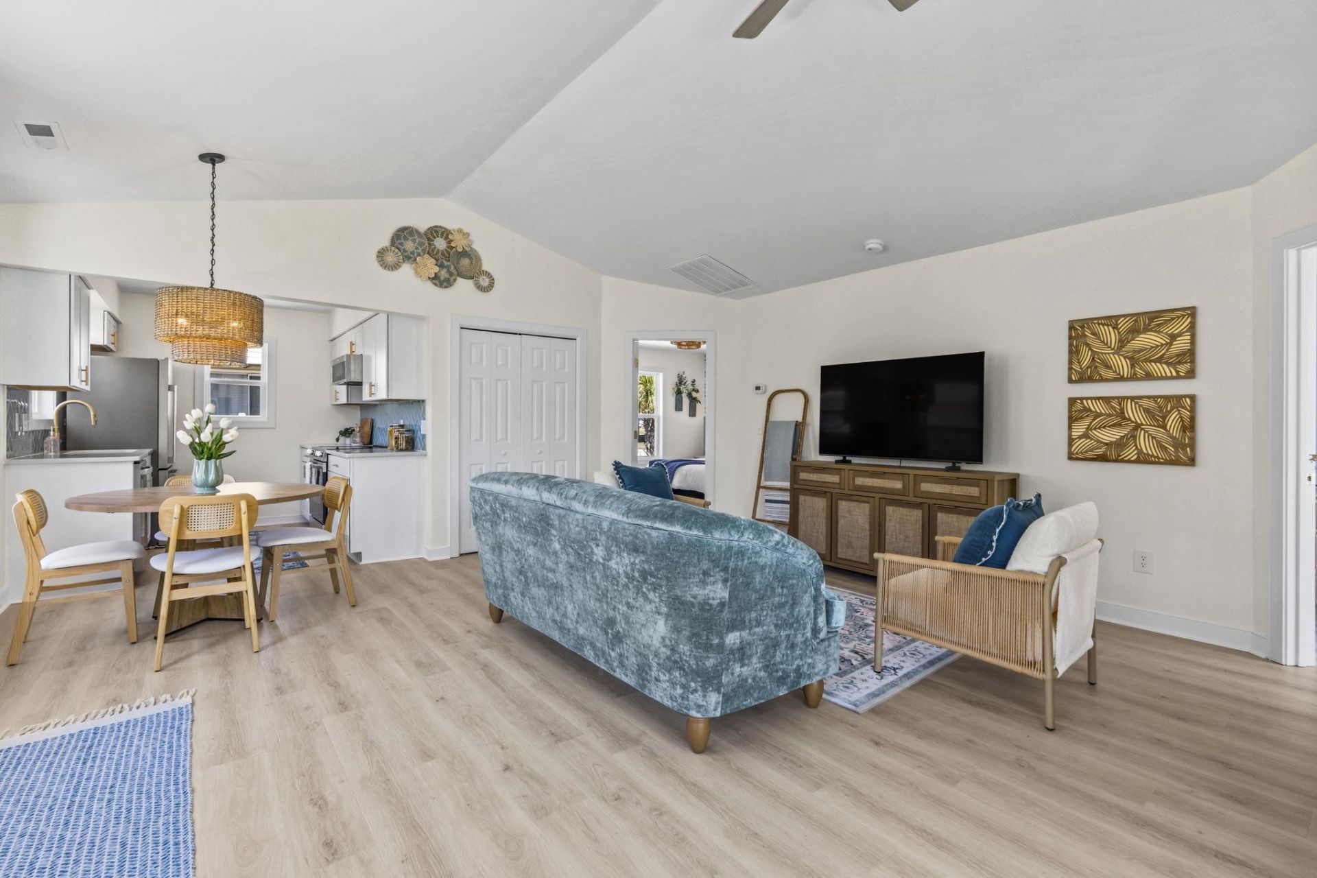 9621 Windchime Dr. Photo 7