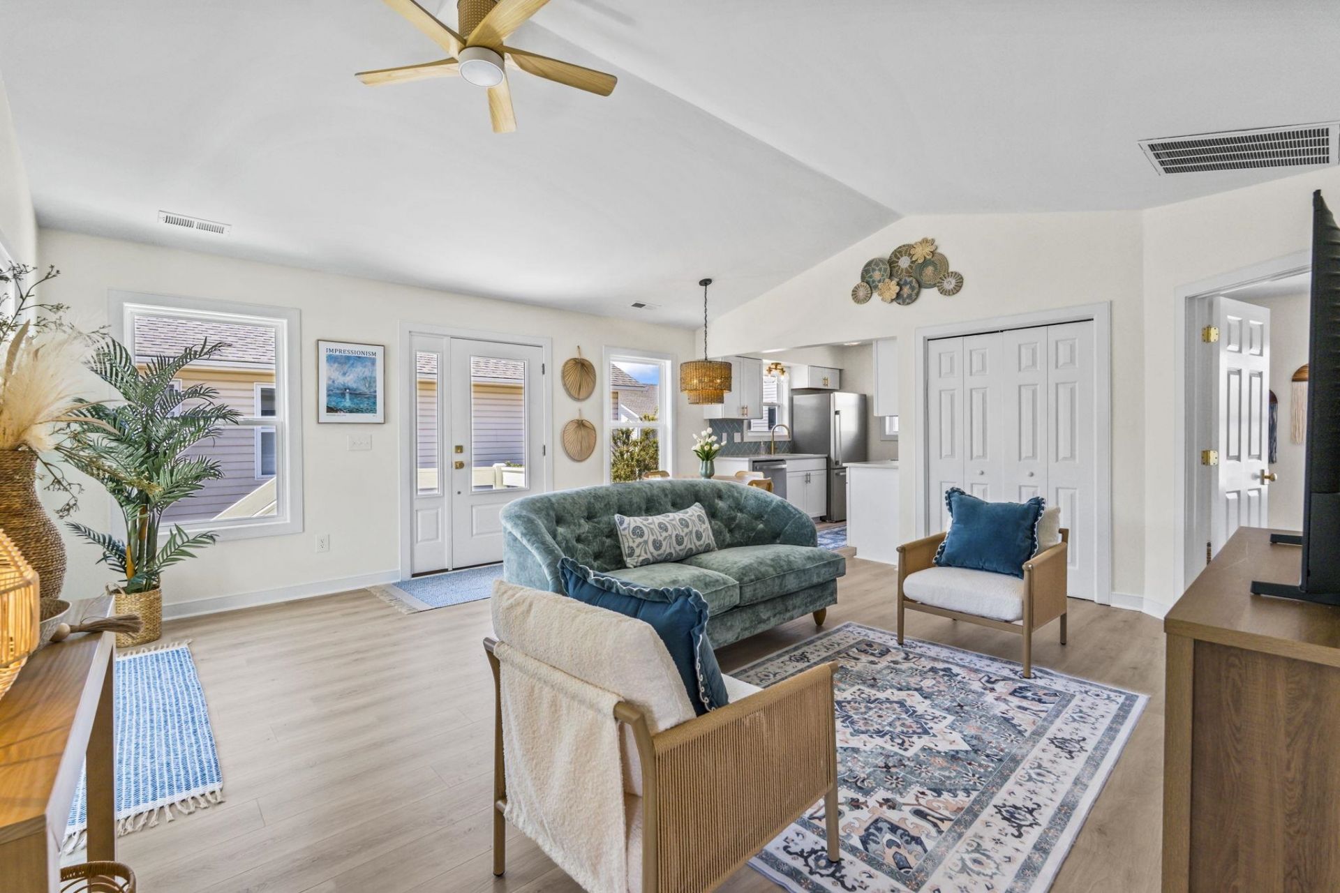 9621 Windchime Dr. Photo 8