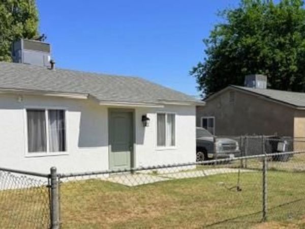 7716 - 7720 Hall, Lamont, CA 93241