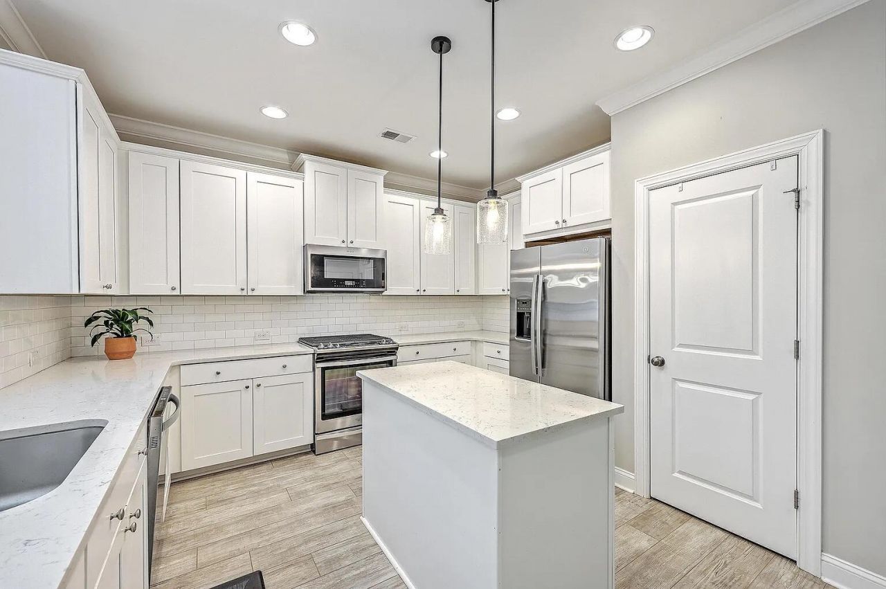 1044 Pigeon Point Photo 11