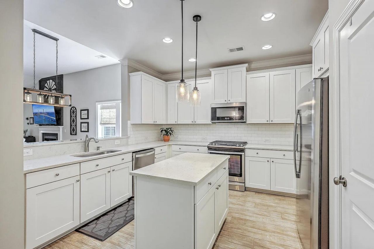 1044 Pigeon Point Photo 14