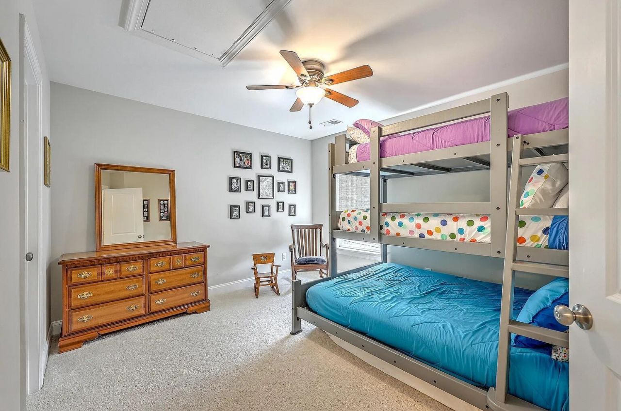 1044 Pigeon Point Photo 24