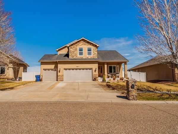 5411 Costa Mesa Dr, Pueblo, CO 81005
