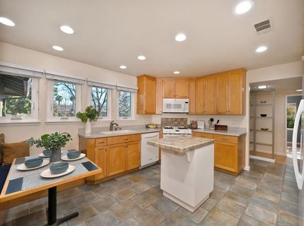 4033 Cayente Way, Sacramento, CA 95864 Photo