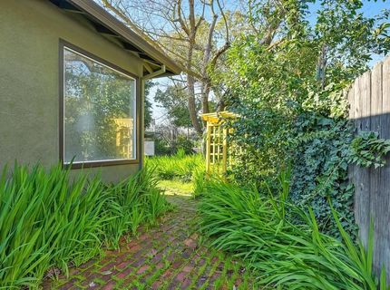 4033 Cayente Way, Sacramento, CA 95864 Photo