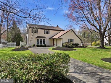 10 W ELIZABETH LANE, RICHBORO, PA 18954