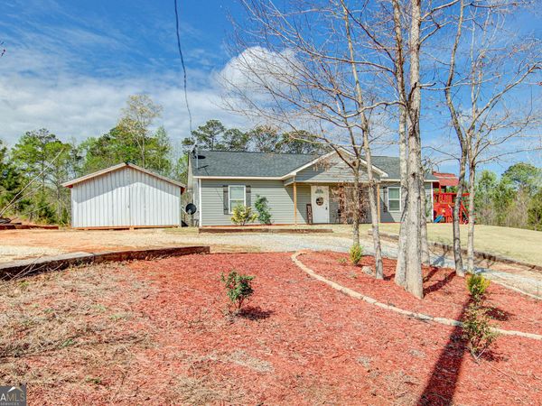 400 Country Breeze Circle, Wedowee, AL 36278