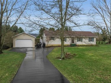 2956 Valley View Lane, Strykersville, NY 14145