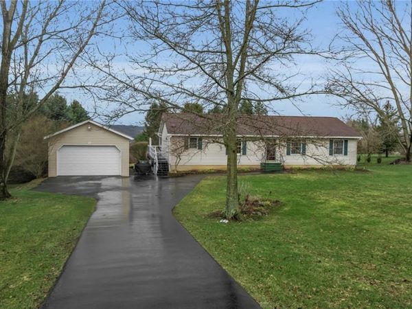 2956 Valley View Lane, Strykersville, NY 14145