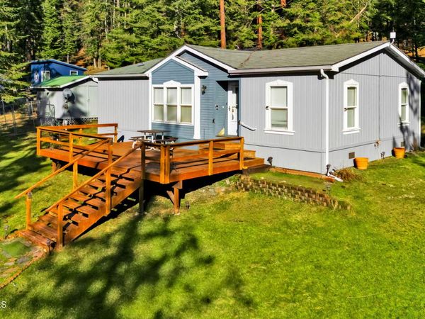 181 Circle DR , Hope, ID 83836