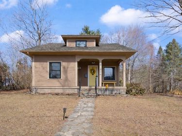 164 Leominster Rd, Lunenburg, MA 01462