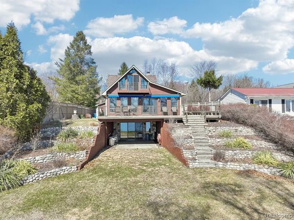 3641 MANN Road , Waterford Twp, MI 48346