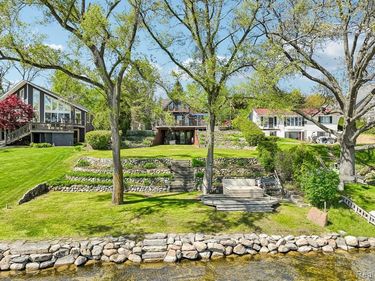 3641 MANN Road, Waterford Twp, MI 48346