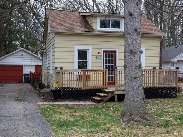 604 Trombley Drive, Troy, MI 48083