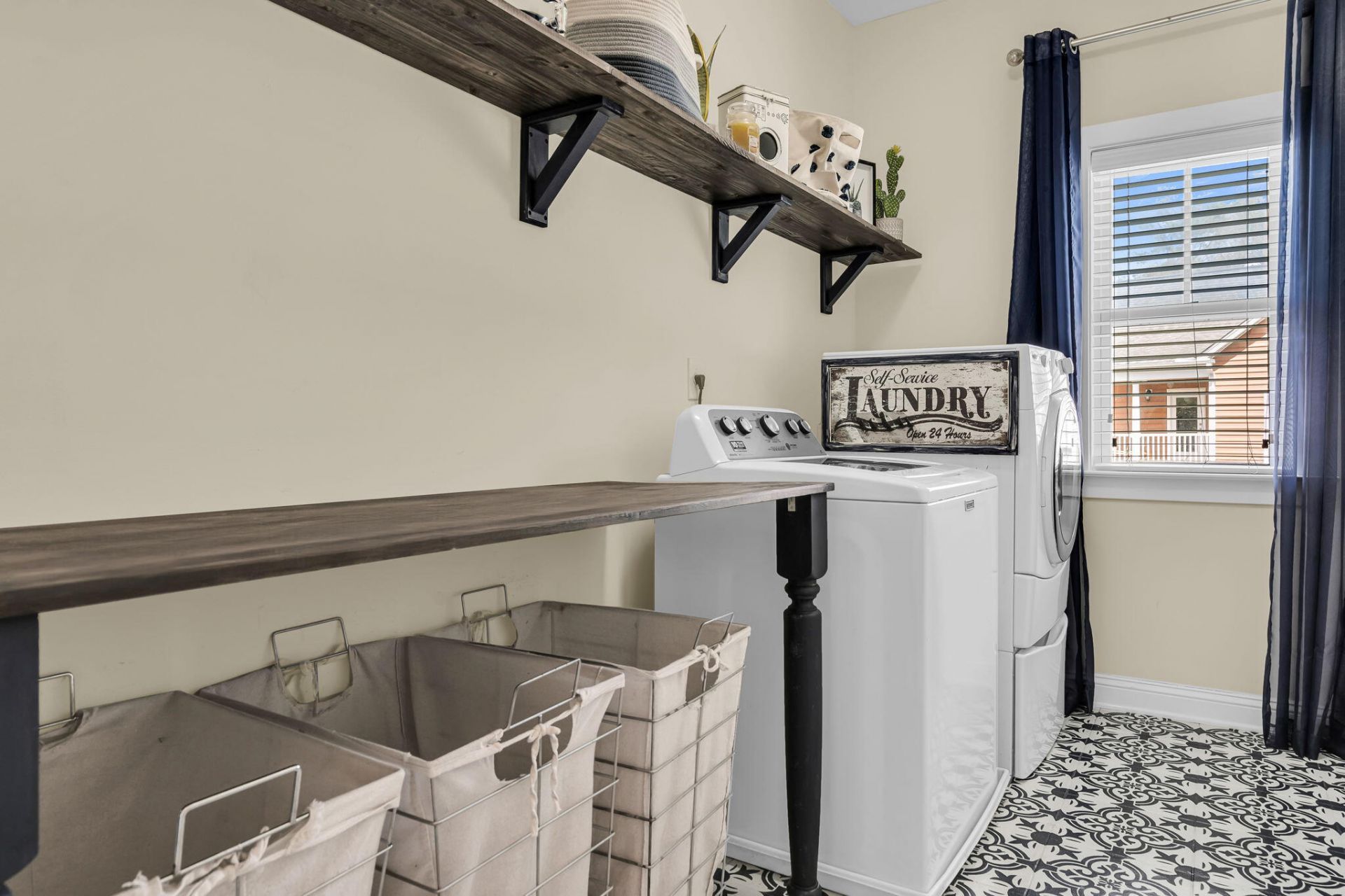 1634 Bluewater Way Photo 44