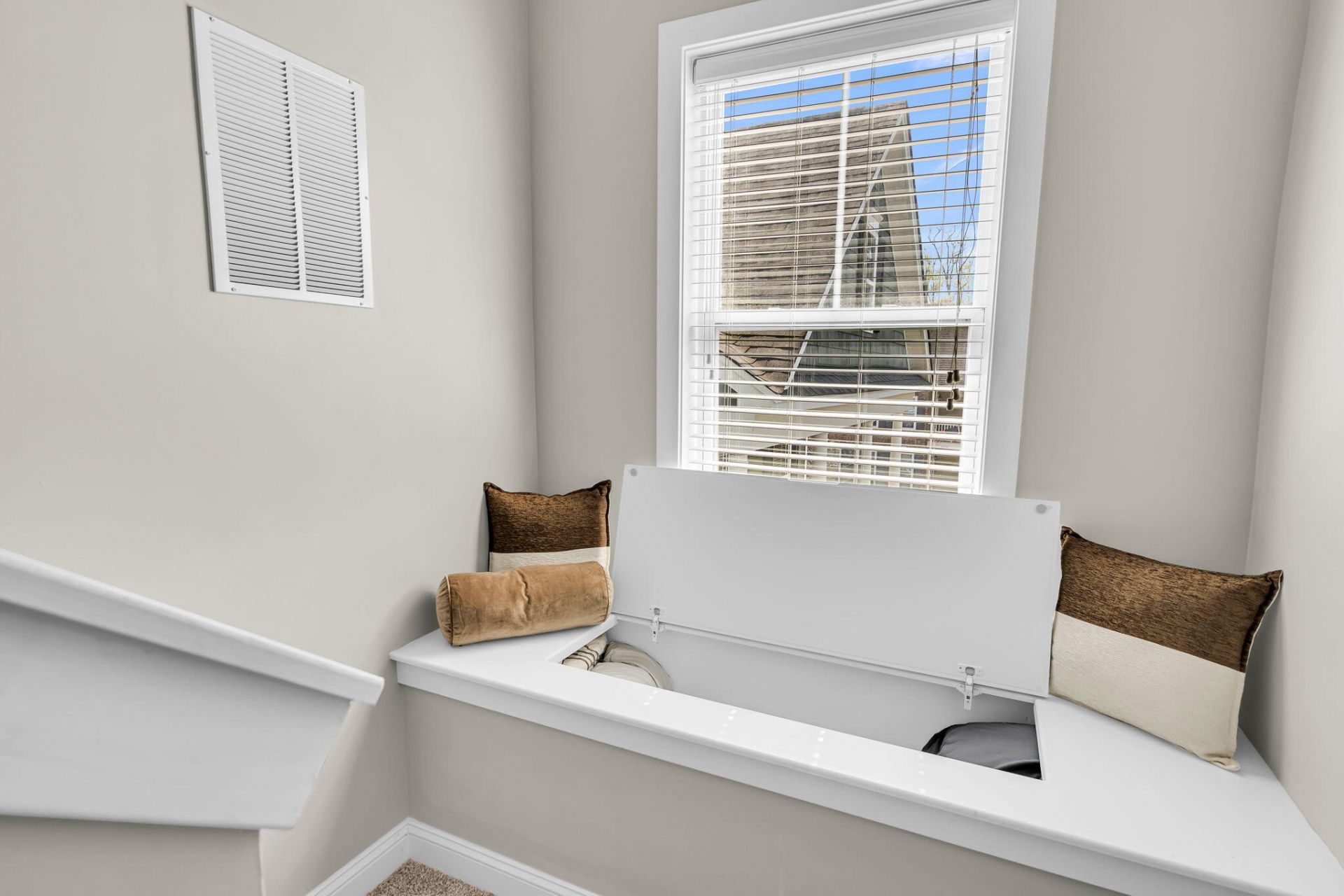 1634 Bluewater Way Photo 46