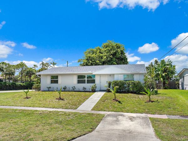 12015 Colony Avenue, Palm Beach Gardens, FL 33410