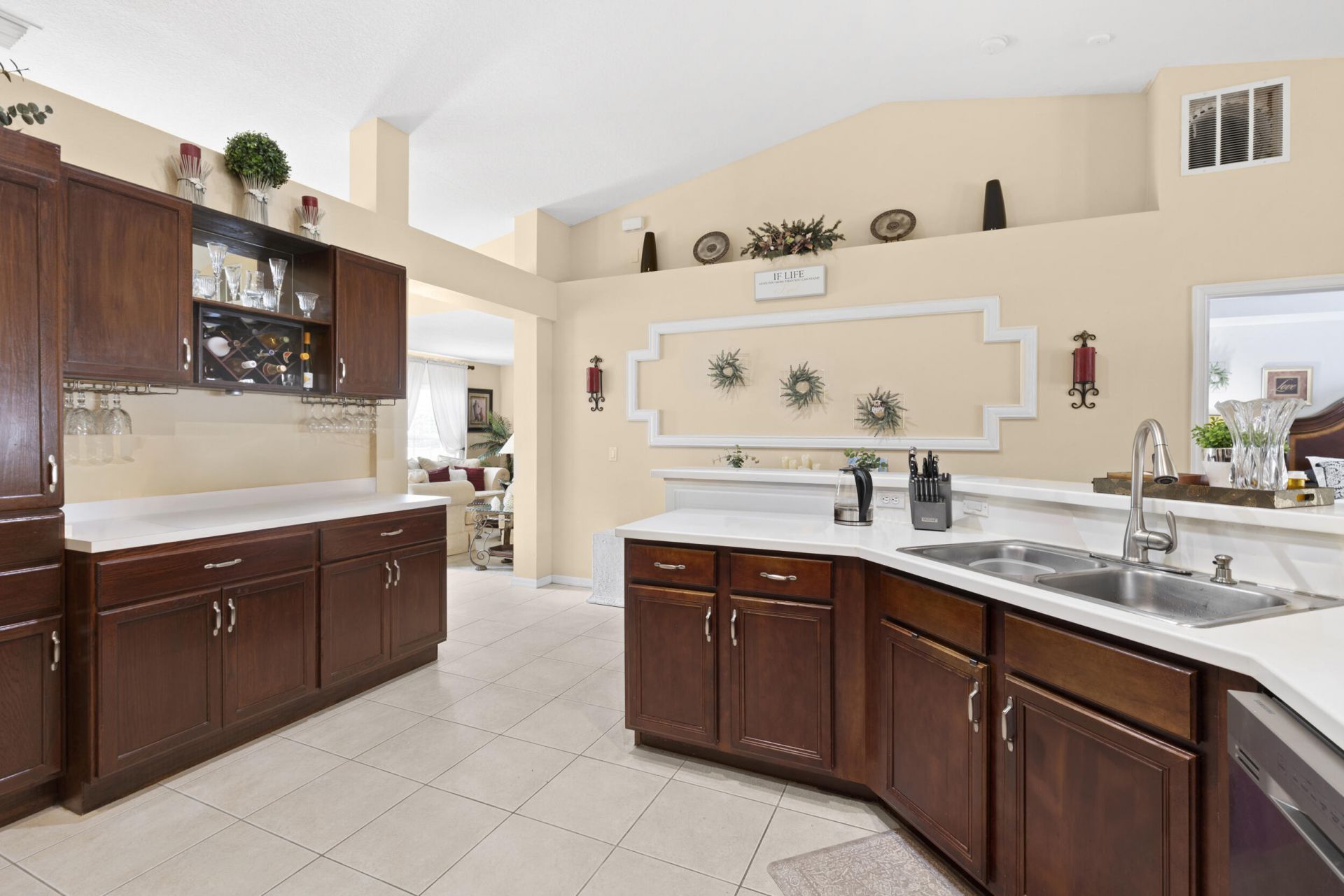 6690 NW Pinson Court, Port Saint Lucie, FL 34983 Photo