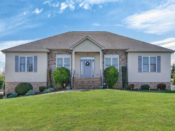 2005 MARIGOLD CIR, ROCKINGHAM, VA 22801