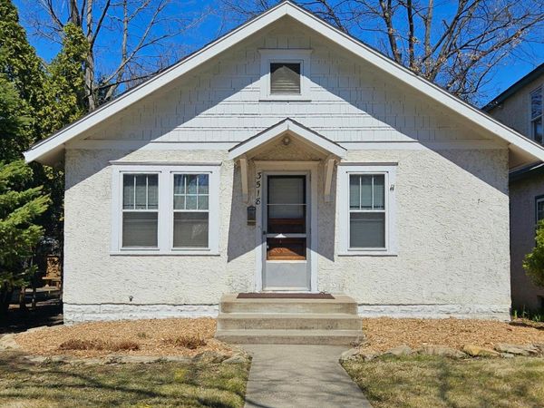3518 E Minnehaha Parkway, Minneapolis, MN 55406
