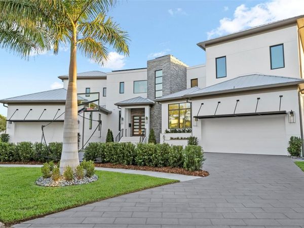 676 GENEVA PLACE , TAMPA, FL 33606