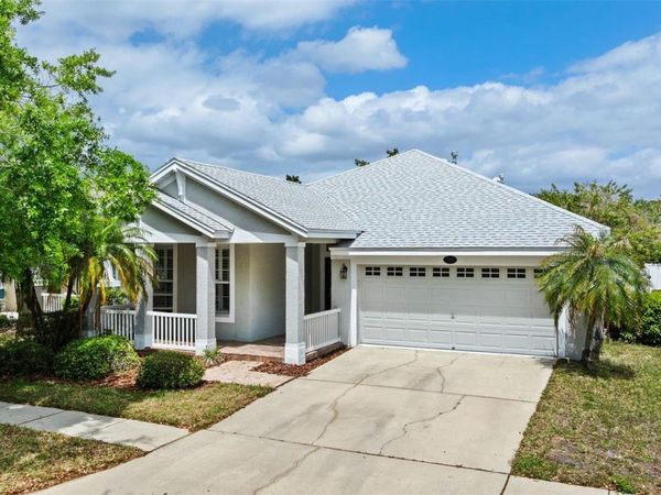 5015 SKY BLUE DRIVE , LUTZ, FL 33558