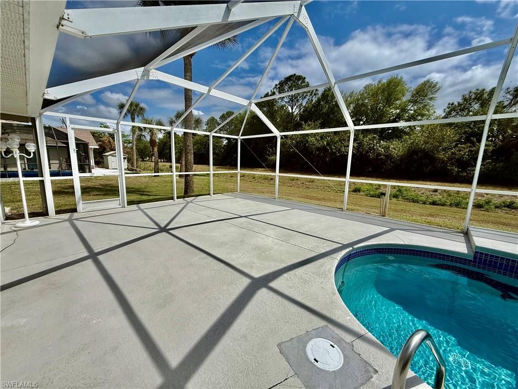 1400 Graham Cir, Lehigh Acres, FL 33936 Photo