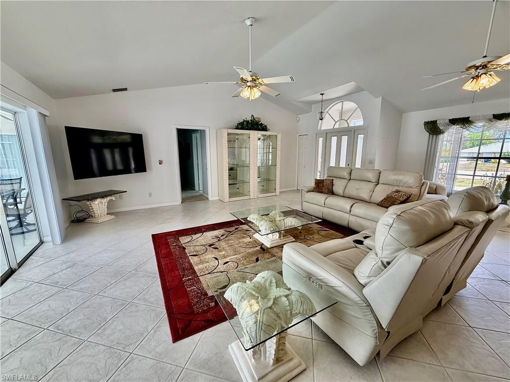 1400 Graham Cir, Lehigh Acres, FL 33936 Photo