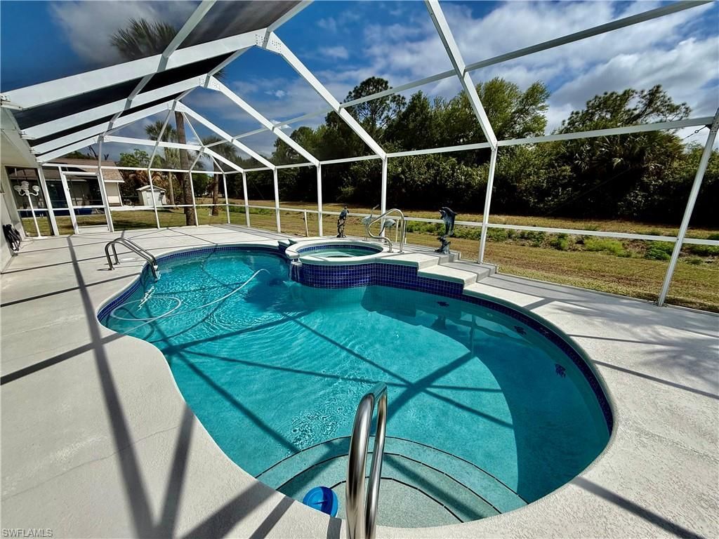 1400 Graham Cir, Lehigh Acres, FL 33936 Photo