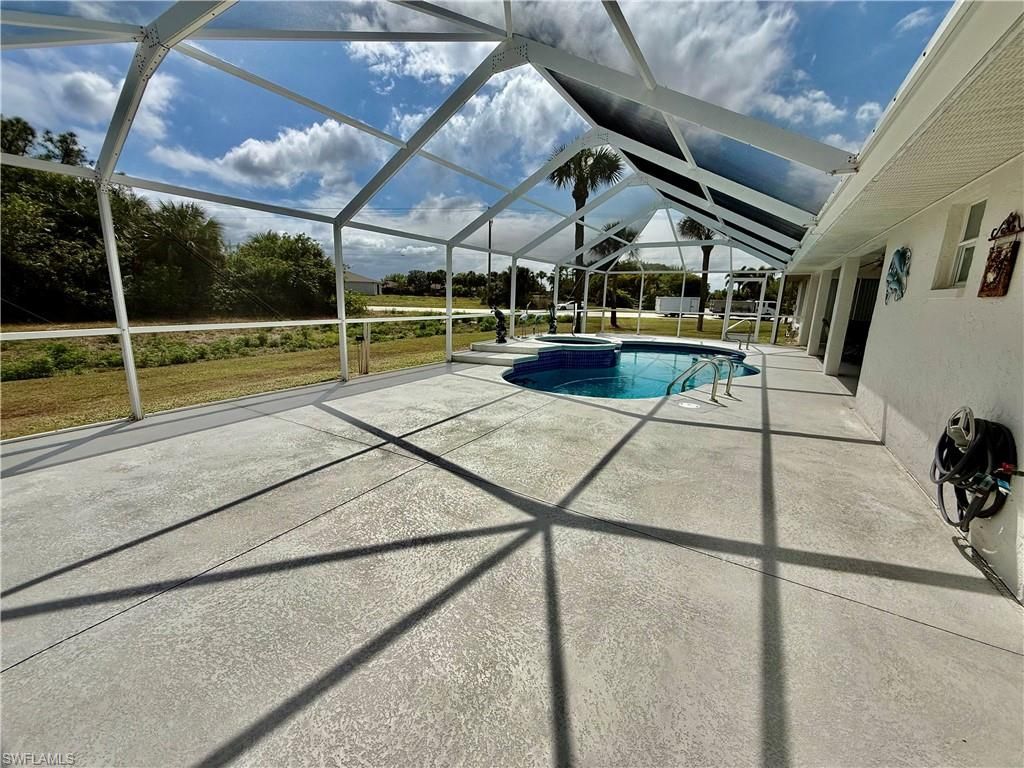 1400 Graham Cir, Lehigh Acres, FL 33936 Photo