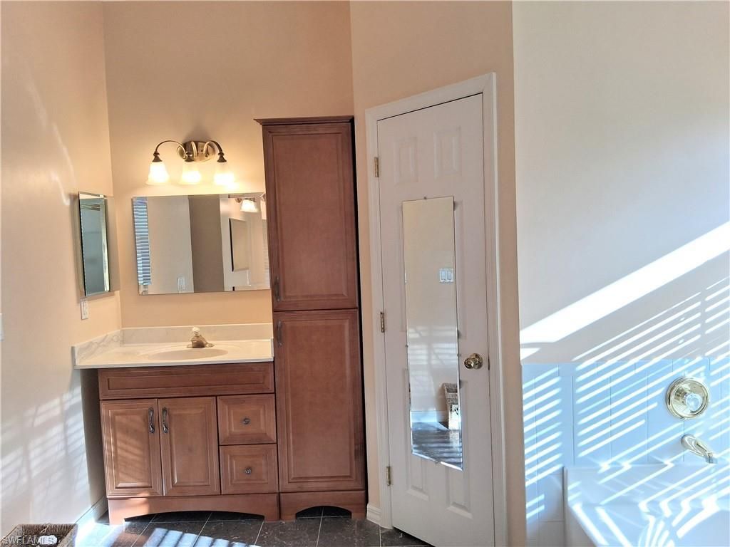 503 Poinsettia Ave , Lehigh Acres, FL 33972 Photo