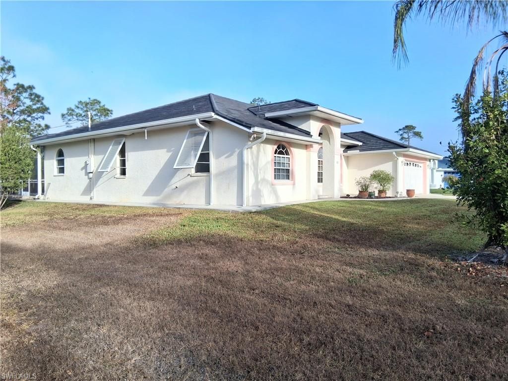 503 Poinsettia Ave , Lehigh Acres, FL 33972 Photo