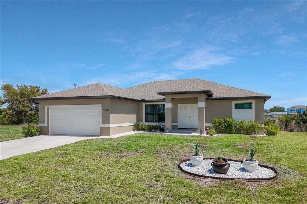 2519 NE 5th Pl, Cape Coral, FL 33909 Photo