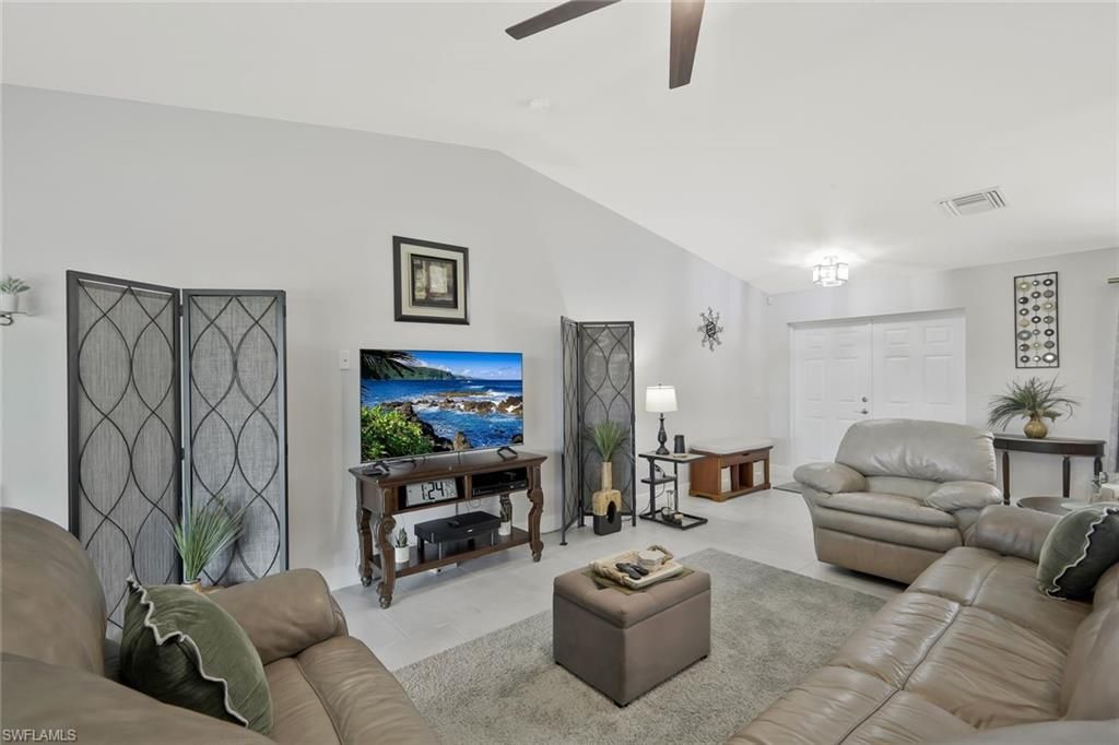 2519 NE 5th Pl, Cape Coral, FL 33909 Photo