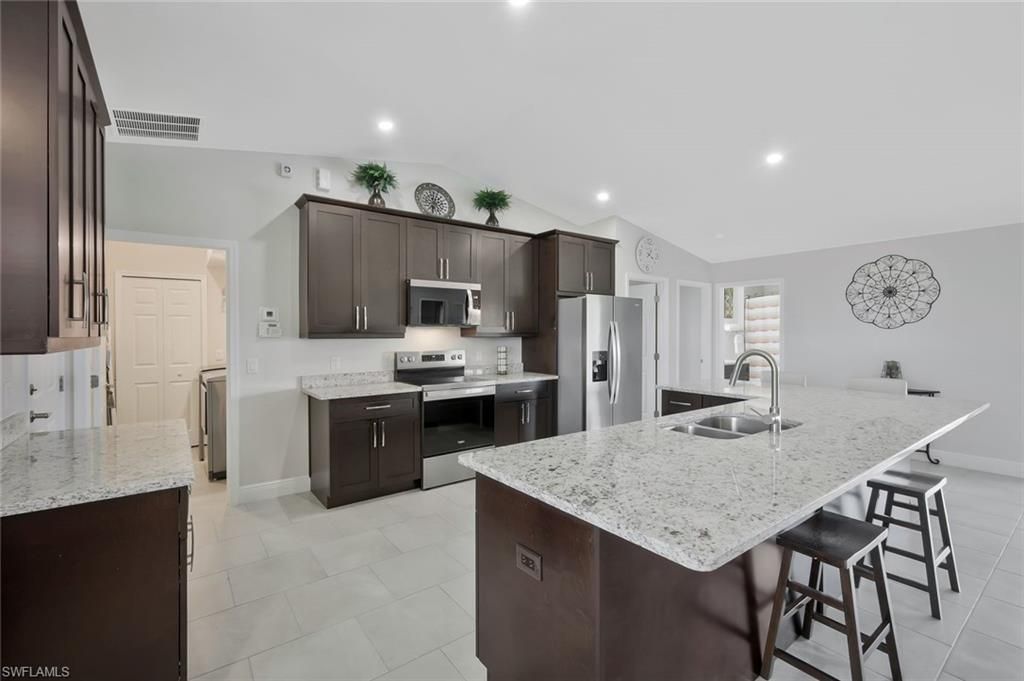 2519 NE 5th Pl, Cape Coral, FL 33909 Photo