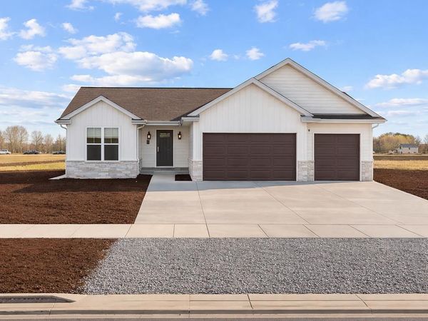 N8856 DUBLIN, Menasha, WI 54952