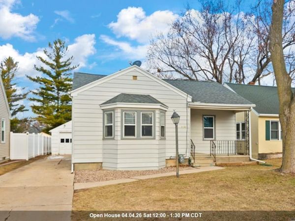1132 12TH AVENUE, Green Bay, WI 54304