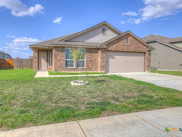 1512 Doncaster Drive , Seguin, TX 78155