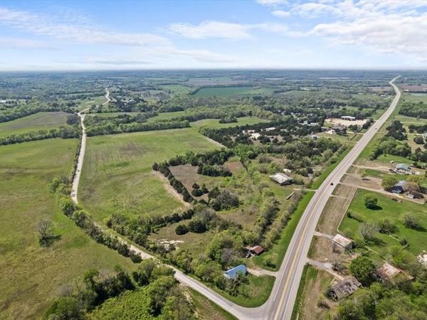 9585 State Highway 121, Trenton, TX 75490