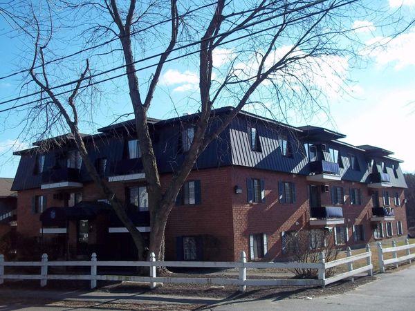 64 Dunbarton Road, Unit 2C, Manchester, NH 03102