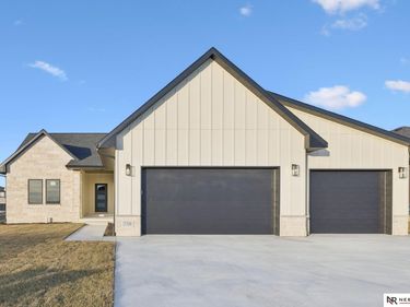 7320 Augustine Avenue , Lincoln, NE 68516