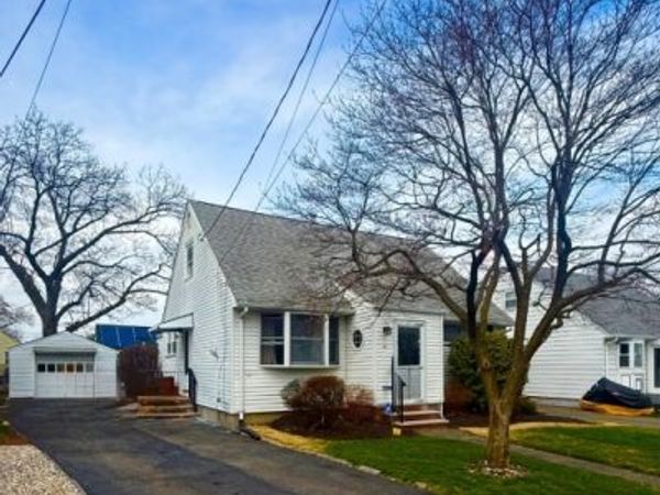 62 Runyon Rd, Clifton, NJ 07013