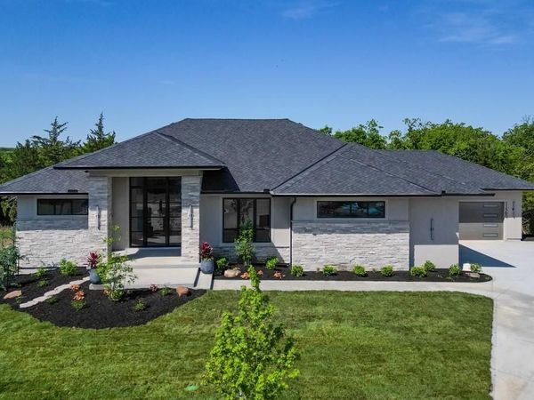 11560 S Wild Rose Lane, Olathe, KS 66061