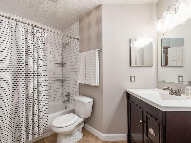 1832 Shadow Creek Court, Powell, OH 43065 Photo 14